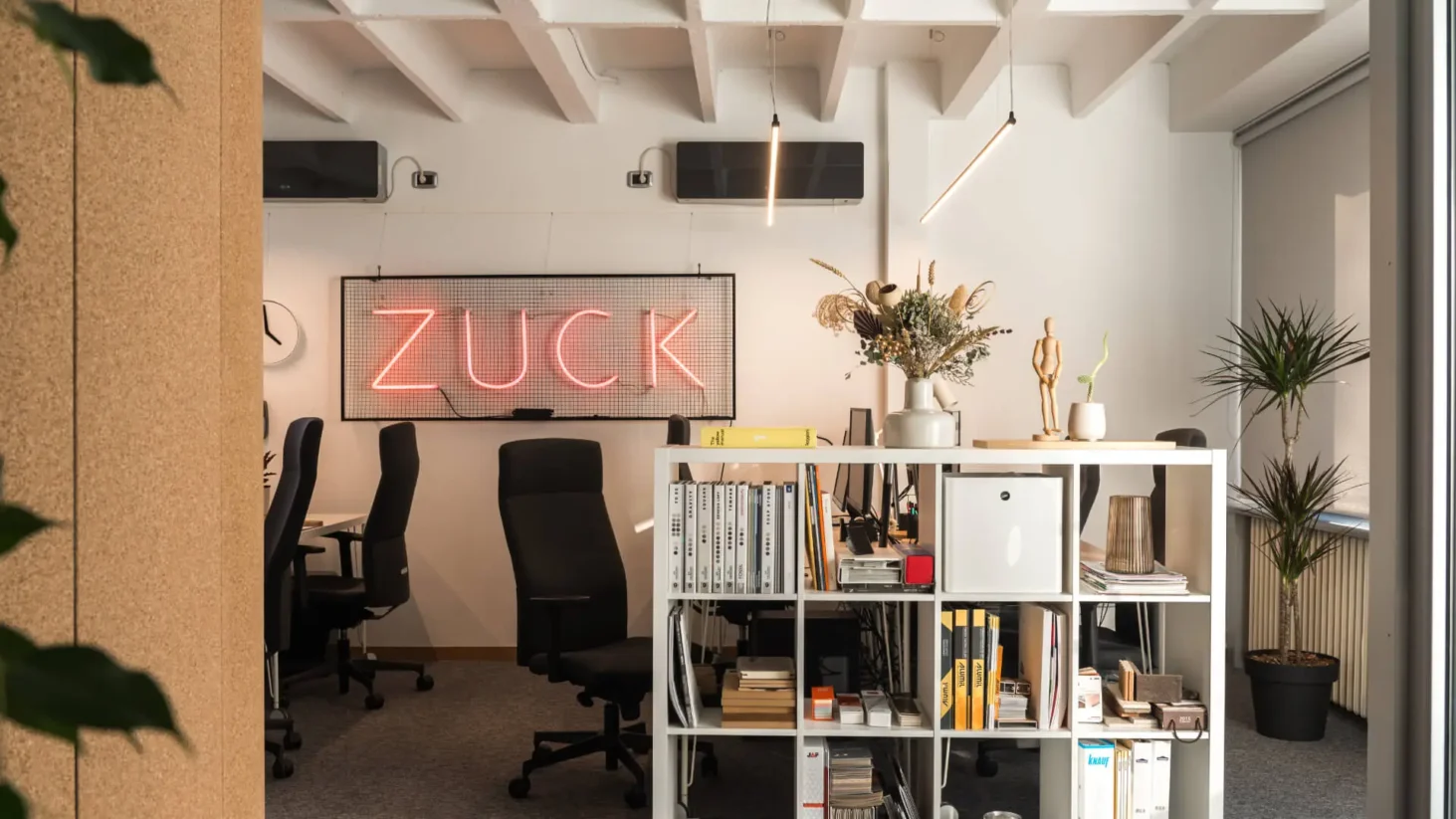 Home_04_MAIN_architects (1)